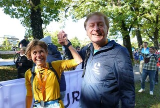 Halbmarathon:&nbsp;</span><span>Sabine Hofer siegt mit Ö-Rekord (W60),</span><span>Top-Leistung von Dominik Hirczy.</span><span>&nbsp;